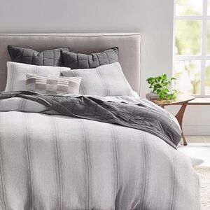 NWT Oake Artisanal 3 Piece Comforter Set Cotton Grey Stripes
